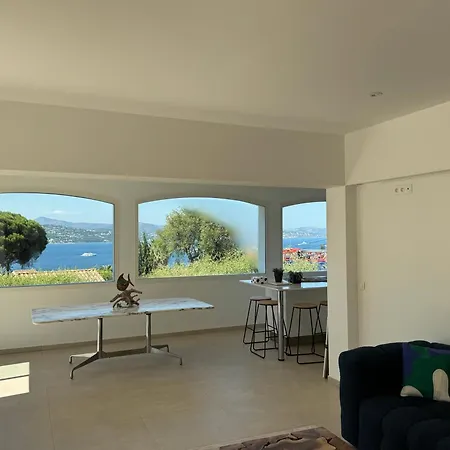 Joia 2 Vue 7 * サントロペ