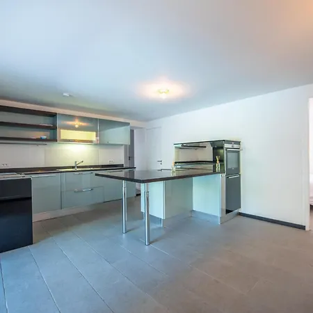 Joia 2 Vue 7 サントロペ